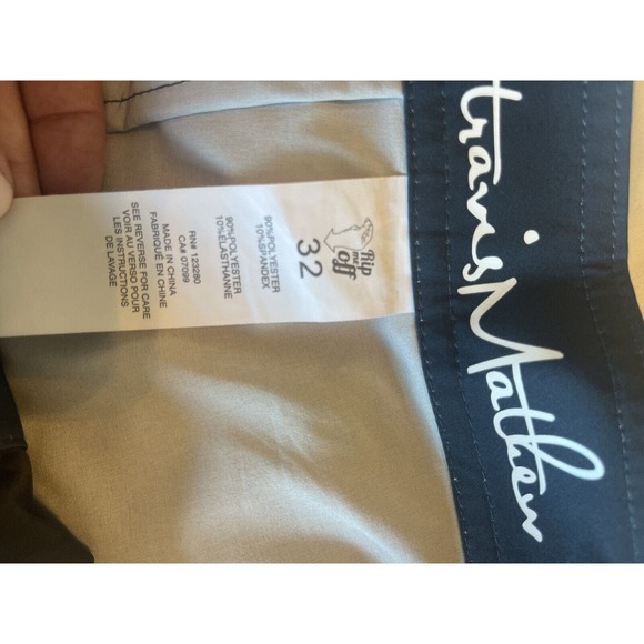 Travis Matthew Board Shorts Mens 32 Swim Trunks Navy w/ Hawaiian Pattern On Side - Picture 5 of 5